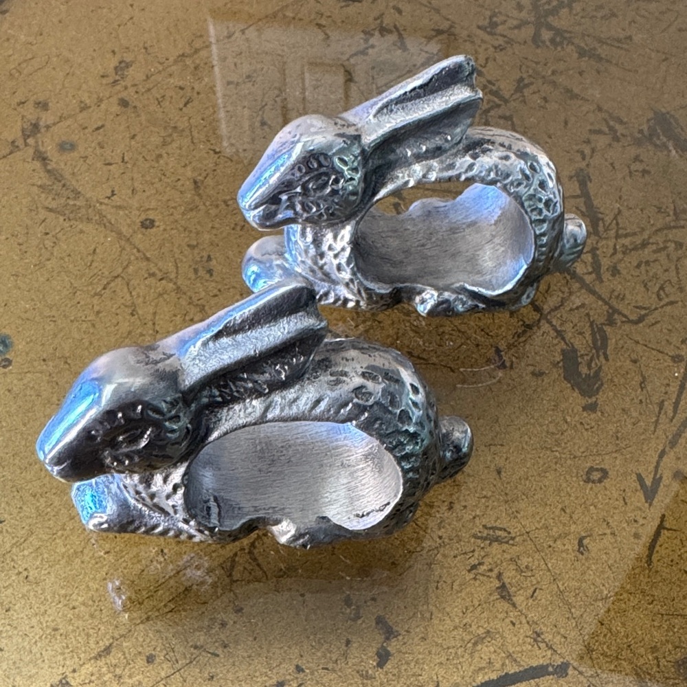 Set of 2 Silver Rabbit Napkin Rings - Picture 2 of 5